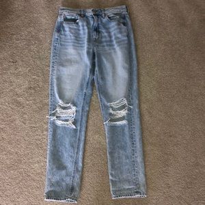 American Eagle mom jeans